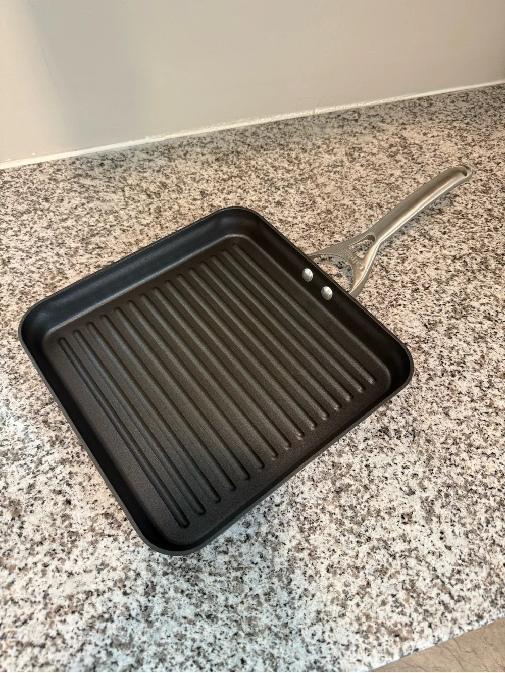 2 Calphalon Pans 12” Frying with Lid & 11” Grill Nonstick Used Dishwasher Safe